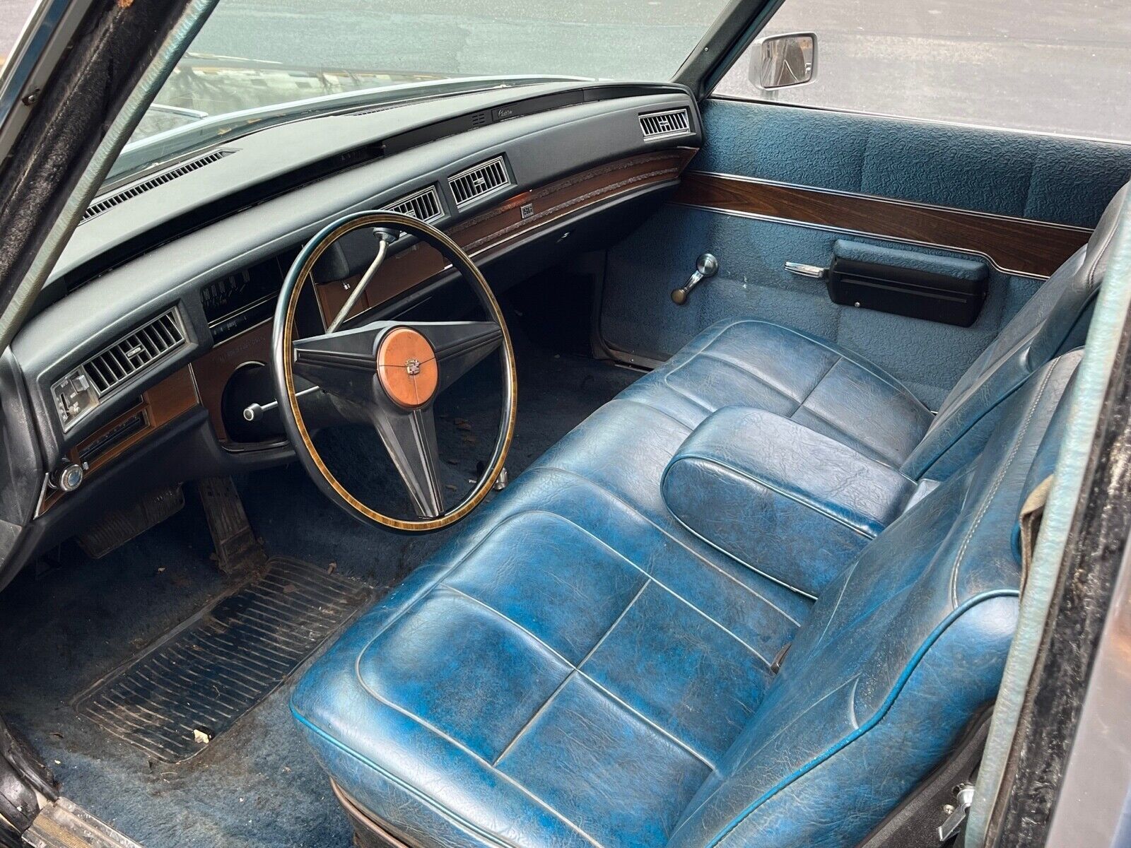 1975 Cadillac Hearse