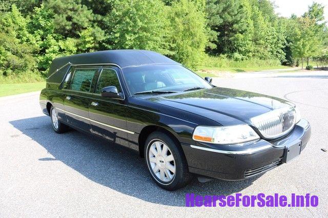 Lincoln Town Car Hearse 2005 Lincoln Town Car Hearse Eureka Conversion 56 K Miles Great Shape in and out